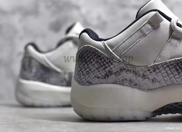 ship 11 Jordan Light to ready PK real Low Snakeskin God snakeskin Retro Bone 0503